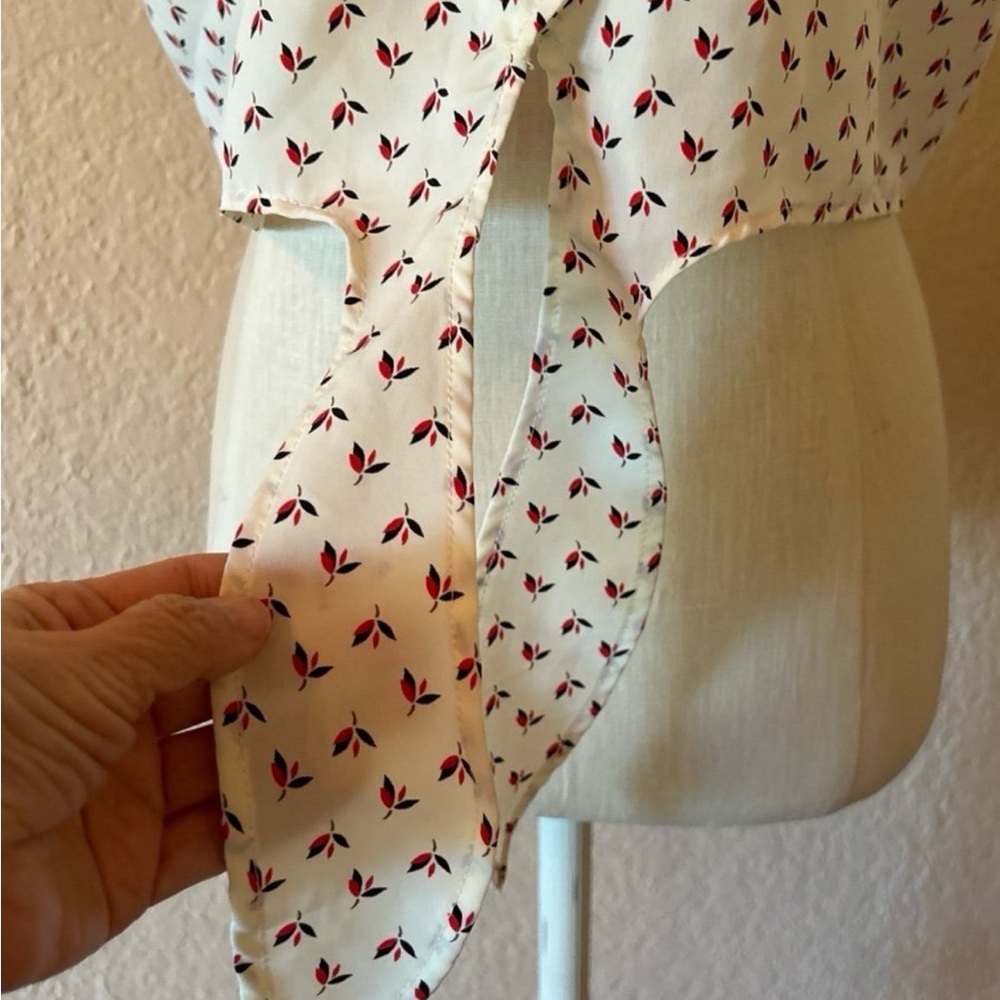American Apparel Tie Front Cropped Button Down Shirt - Picture 6 of 8